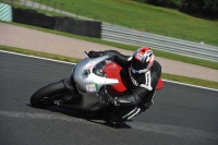 Motorcycle-action-photographs;event-digital-images;eventdigitalimages;no-limits-trackday;oulton-park;oulton-park-circuit-cheshire;oulton-park-photographs;peter-wileman-photography;trackday;trackday-digital-images;trackday-photos