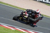 Motorcycle-action-photographs;event-digital-images;eventdigitalimages;no-limits-trackday;oulton-park;oulton-park-circuit-cheshire;oulton-park-photographs;peter-wileman-photography;trackday;trackday-digital-images;trackday-photos