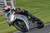 Motorcycle-action-photographs;event-digital-images;eventdigitalimages;no-limits-trackday;oulton-park;oulton-park-circuit-cheshire;oulton-park-photographs;peter-wileman-photography;trackday;trackday-digital-images;trackday-photos