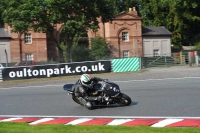 Motorcycle-action-photographs;event-digital-images;eventdigitalimages;no-limits-trackday;oulton-park;oulton-park-circuit-cheshire;oulton-park-photographs;peter-wileman-photography;trackday;trackday-digital-images;trackday-photos