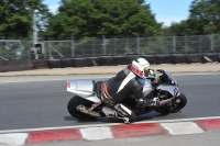 Motorcycle-action-photographs;event-digital-images;eventdigitalimages;no-limits-trackday;oulton-park;oulton-park-circuit-cheshire;oulton-park-photographs;peter-wileman-photography;trackday;trackday-digital-images;trackday-photos