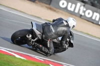 Motorcycle-action-photographs;event-digital-images;eventdigitalimages;no-limits-trackday;oulton-park;oulton-park-circuit-cheshire;oulton-park-photographs;peter-wileman-photography;trackday;trackday-digital-images;trackday-photos