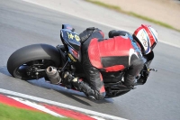 Motorcycle-action-photographs;event-digital-images;eventdigitalimages;no-limits-trackday;oulton-park;oulton-park-circuit-cheshire;oulton-park-photographs;peter-wileman-photography;trackday;trackday-digital-images;trackday-photos