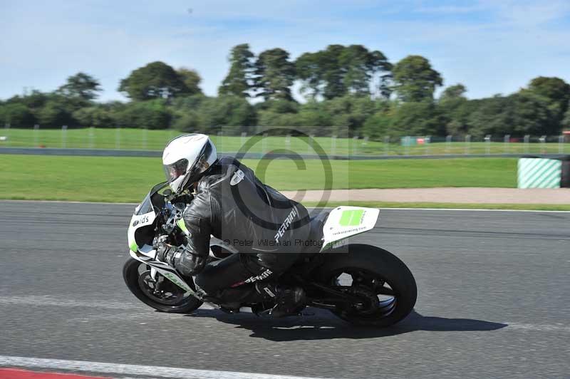 Motorcycle action photographs;event digital images;eventdigitalimages;no limits trackday;oulton park;oulton park circuit cheshire;oulton park photographs;peter wileman photography;trackday;trackday digital images;trackday photos
