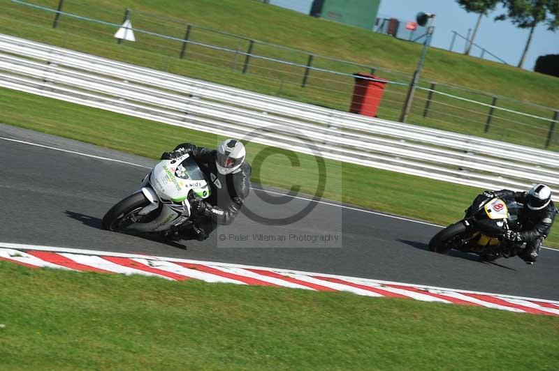 Motorcycle action photographs;event digital images;eventdigitalimages;no limits trackday;oulton park;oulton park circuit cheshire;oulton park photographs;peter wileman photography;trackday;trackday digital images;trackday photos