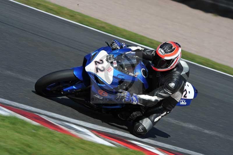 Motorcycle action photographs;event digital images;eventdigitalimages;no limits trackday;oulton park;oulton park circuit cheshire;oulton park photographs;peter wileman photography;trackday;trackday digital images;trackday photos