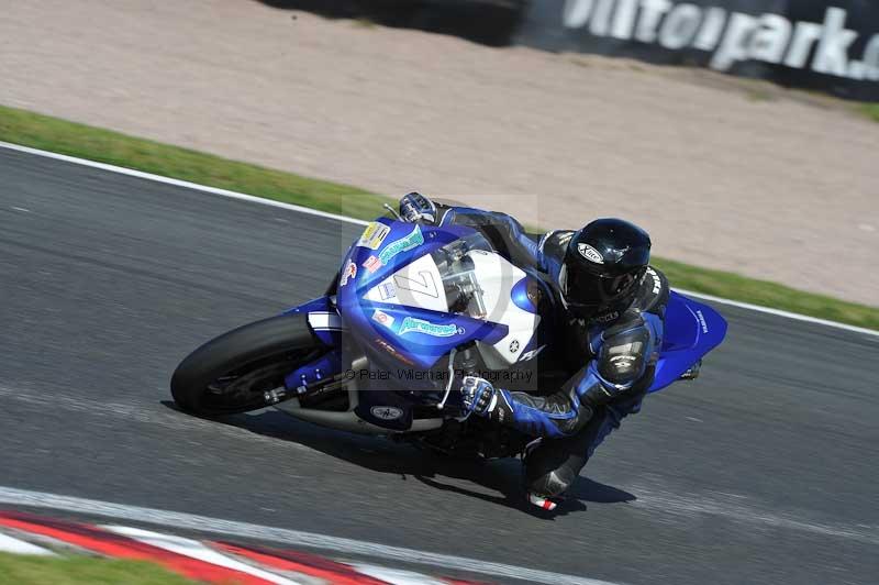 Motorcycle action photographs;event digital images;eventdigitalimages;no limits trackday;oulton park;oulton park circuit cheshire;oulton park photographs;peter wileman photography;trackday;trackday digital images;trackday photos