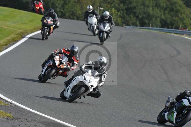 Motorcycle action photographs;event digital images;eventdigitalimages;no limits trackday;oulton park;oulton park circuit cheshire;oulton park photographs;peter wileman photography;trackday;trackday digital images;trackday photos
