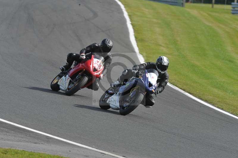 Motorcycle action photographs;event digital images;eventdigitalimages;no limits trackday;oulton park;oulton park circuit cheshire;oulton park photographs;peter wileman photography;trackday;trackday digital images;trackday photos