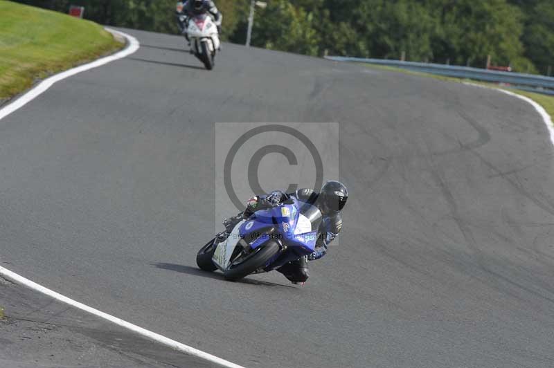 Motorcycle action photographs;event digital images;eventdigitalimages;no limits trackday;oulton park;oulton park circuit cheshire;oulton park photographs;peter wileman photography;trackday;trackday digital images;trackday photos