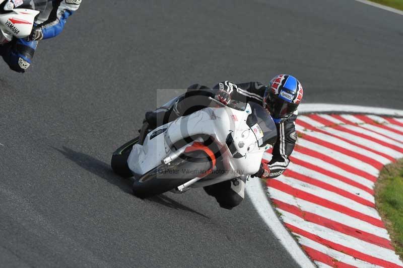 Motorcycle action photographs;event digital images;eventdigitalimages;no limits trackday;oulton park;oulton park circuit cheshire;oulton park photographs;peter wileman photography;trackday;trackday digital images;trackday photos