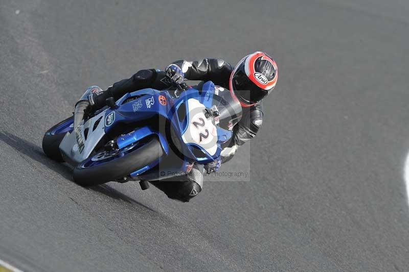 Motorcycle action photographs;event digital images;eventdigitalimages;no limits trackday;oulton park;oulton park circuit cheshire;oulton park photographs;peter wileman photography;trackday;trackday digital images;trackday photos