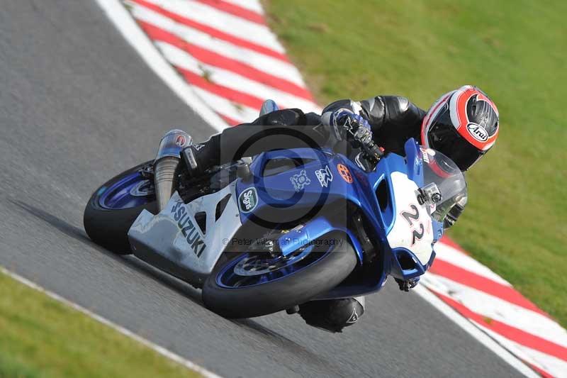 Motorcycle action photographs;event digital images;eventdigitalimages;no limits trackday;oulton park;oulton park circuit cheshire;oulton park photographs;peter wileman photography;trackday;trackday digital images;trackday photos