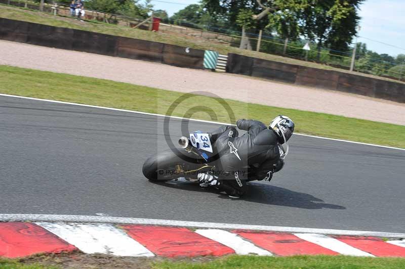 Motorcycle action photographs;event digital images;eventdigitalimages;no limits trackday;oulton park;oulton park circuit cheshire;oulton park photographs;peter wileman photography;trackday;trackday digital images;trackday photos