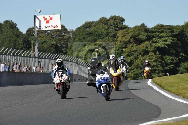 Motorcycle action photographs;event digital images;eventdigitalimages;no limits trackday;oulton park;oulton park circuit cheshire;oulton park photographs;peter wileman photography;trackday;trackday digital images;trackday photos