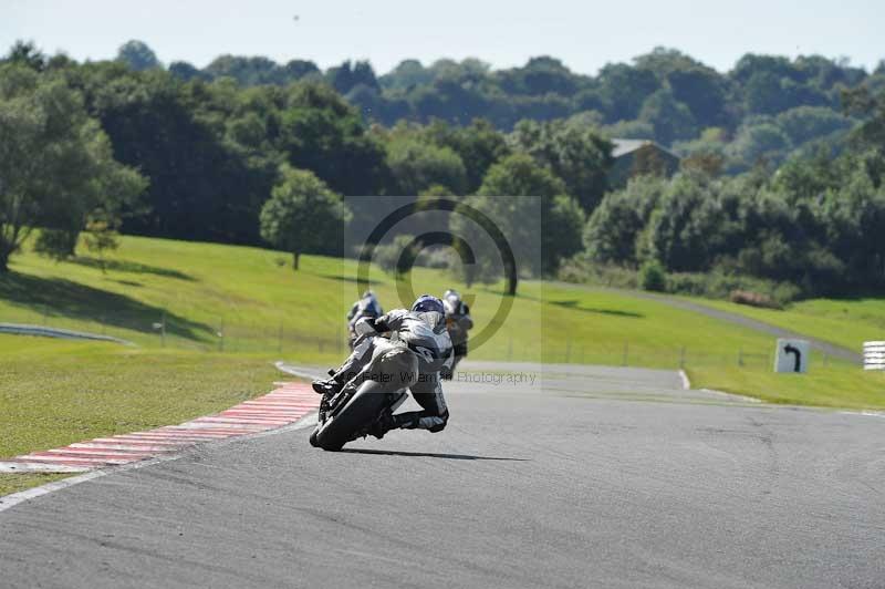 Motorcycle action photographs;event digital images;eventdigitalimages;no limits trackday;oulton park;oulton park circuit cheshire;oulton park photographs;peter wileman photography;trackday;trackday digital images;trackday photos