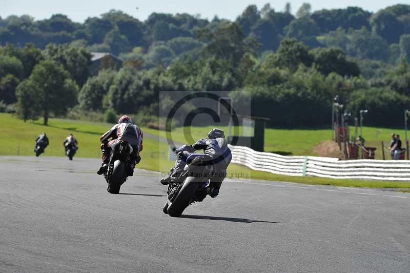 Motorcycle action photographs;event digital images;eventdigitalimages;no limits trackday;oulton park;oulton park circuit cheshire;oulton park photographs;peter wileman photography;trackday;trackday digital images;trackday photos