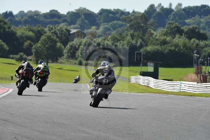 Motorcycle action photographs;event digital images;eventdigitalimages;no limits trackday;oulton park;oulton park circuit cheshire;oulton park photographs;peter wileman photography;trackday;trackday digital images;trackday photos
