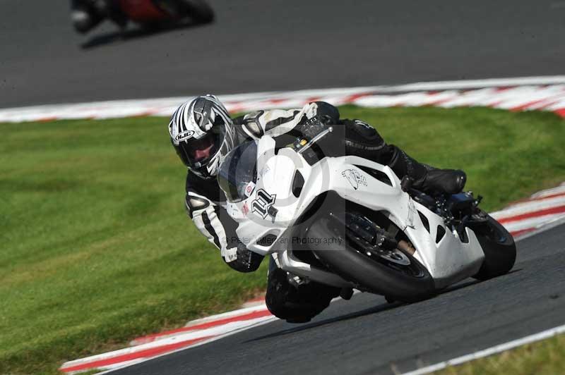 Motorcycle action photographs;event digital images;eventdigitalimages;no limits trackday;oulton park;oulton park circuit cheshire;oulton park photographs;peter wileman photography;trackday;trackday digital images;trackday photos