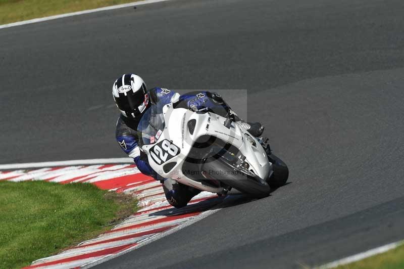 Motorcycle action photographs;event digital images;eventdigitalimages;no limits trackday;oulton park;oulton park circuit cheshire;oulton park photographs;peter wileman photography;trackday;trackday digital images;trackday photos
