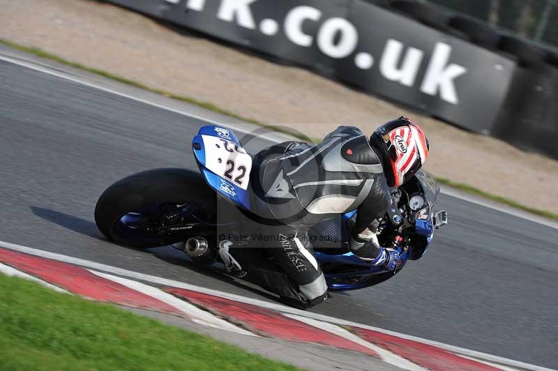 Motorcycle action photographs;event digital images;eventdigitalimages;no limits trackday;oulton park;oulton park circuit cheshire;oulton park photographs;peter wileman photography;trackday;trackday digital images;trackday photos