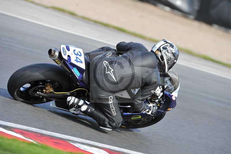 Motorcycle action photographs;event digital images;eventdigitalimages;no limits trackday;oulton park;oulton park circuit cheshire;oulton park photographs;peter wileman photography;trackday;trackday digital images;trackday photos