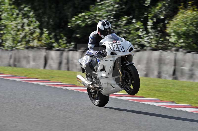 Motorcycle action photographs;event digital images;eventdigitalimages;no limits trackday;oulton park;oulton park circuit cheshire;oulton park photographs;peter wileman photography;trackday;trackday digital images;trackday photos