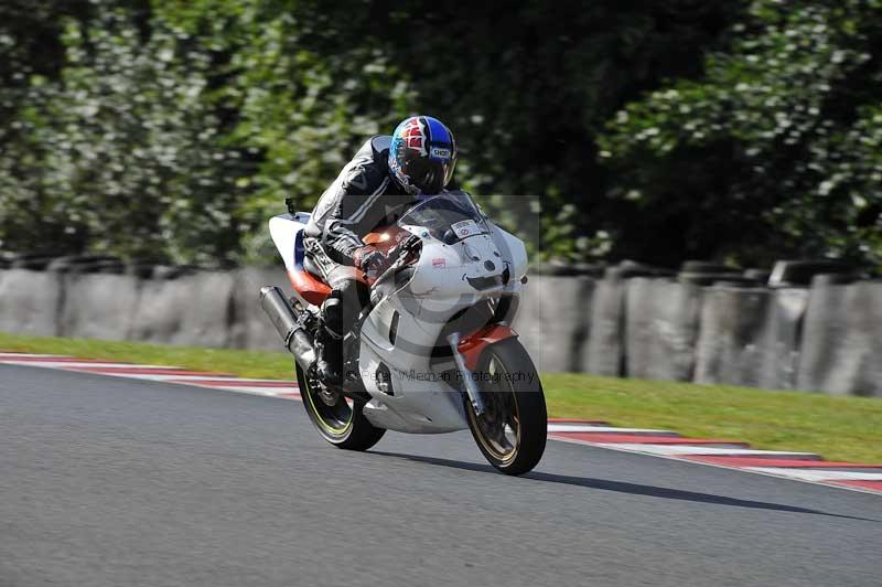Motorcycle action photographs;event digital images;eventdigitalimages;no limits trackday;oulton park;oulton park circuit cheshire;oulton park photographs;peter wileman photography;trackday;trackday digital images;trackday photos