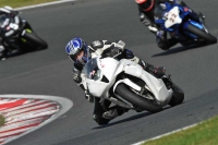 Motorcycle-action-photographs;event-digital-images;eventdigitalimages;no-limits-trackday;oulton-park;oulton-park-circuit-cheshire;oulton-park-photographs;peter-wileman-photography;trackday;trackday-digital-images;trackday-photos