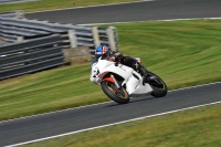 Motorcycle-action-photographs;event-digital-images;eventdigitalimages;no-limits-trackday;oulton-park;oulton-park-circuit-cheshire;oulton-park-photographs;peter-wileman-photography;trackday;trackday-digital-images;trackday-photos