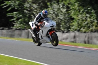 Motorcycle-action-photographs;event-digital-images;eventdigitalimages;no-limits-trackday;oulton-park;oulton-park-circuit-cheshire;oulton-park-photographs;peter-wileman-photography;trackday;trackday-digital-images;trackday-photos