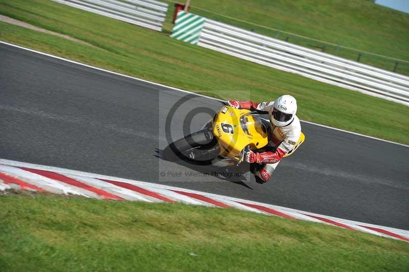 Motorcycle action photographs;event digital images;eventdigitalimages;no limits trackday;oulton park;oulton park circuit cheshire;oulton park photographs;peter wileman photography;trackday;trackday digital images;trackday photos