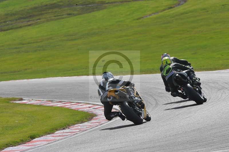 Motorcycle action photographs;event digital images;eventdigitalimages;no limits trackday;oulton park;oulton park circuit cheshire;oulton park photographs;peter wileman photography;trackday;trackday digital images;trackday photos