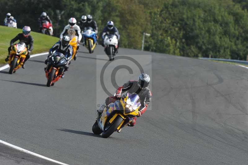 Motorcycle action photographs;event digital images;eventdigitalimages;no limits trackday;oulton park;oulton park circuit cheshire;oulton park photographs;peter wileman photography;trackday;trackday digital images;trackday photos