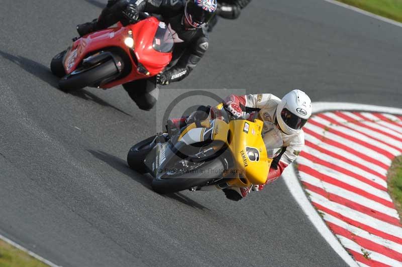 Motorcycle action photographs;event digital images;eventdigitalimages;no limits trackday;oulton park;oulton park circuit cheshire;oulton park photographs;peter wileman photography;trackday;trackday digital images;trackday photos