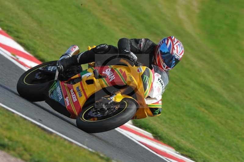 Motorcycle action photographs;event digital images;eventdigitalimages;no limits trackday;oulton park;oulton park circuit cheshire;oulton park photographs;peter wileman photography;trackday;trackday digital images;trackday photos