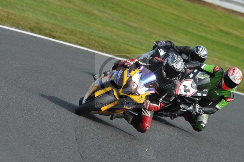 Motorcycle action photographs;event digital images;eventdigitalimages;no limits trackday;oulton park;oulton park circuit cheshire;oulton park photographs;peter wileman photography;trackday;trackday digital images;trackday photos