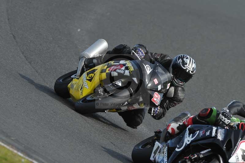 Motorcycle action photographs;event digital images;eventdigitalimages;no limits trackday;oulton park;oulton park circuit cheshire;oulton park photographs;peter wileman photography;trackday;trackday digital images;trackday photos