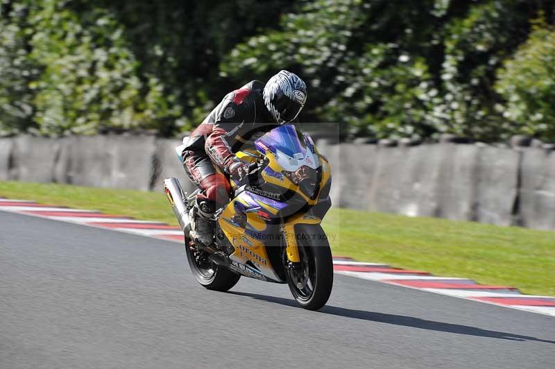 Motorcycle action photographs;event digital images;eventdigitalimages;no limits trackday;oulton park;oulton park circuit cheshire;oulton park photographs;peter wileman photography;trackday;trackday digital images;trackday photos