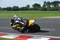 Motorcycle-action-photographs;event-digital-images;eventdigitalimages;no-limits-trackday;oulton-park;oulton-park-circuit-cheshire;oulton-park-photographs;peter-wileman-photography;trackday;trackday-digital-images;trackday-photos