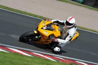 Motorcycle-action-photographs;event-digital-images;eventdigitalimages;no-limits-trackday;oulton-park;oulton-park-circuit-cheshire;oulton-park-photographs;peter-wileman-photography;trackday;trackday-digital-images;trackday-photos