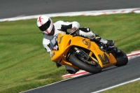 Motorcycle-action-photographs;event-digital-images;eventdigitalimages;no-limits-trackday;oulton-park;oulton-park-circuit-cheshire;oulton-park-photographs;peter-wileman-photography;trackday;trackday-digital-images;trackday-photos