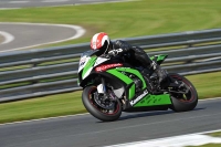 Motorcycle-action-photographs;event-digital-images;eventdigitalimages;no-limits-trackday;oulton-park;oulton-park-circuit-cheshire;oulton-park-photographs;peter-wileman-photography;trackday;trackday-digital-images;trackday-photos