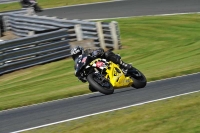 Motorcycle-action-photographs;event-digital-images;eventdigitalimages;no-limits-trackday;oulton-park;oulton-park-circuit-cheshire;oulton-park-photographs;peter-wileman-photography;trackday;trackday-digital-images;trackday-photos