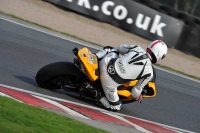 Motorcycle-action-photographs;event-digital-images;eventdigitalimages;no-limits-trackday;oulton-park;oulton-park-circuit-cheshire;oulton-park-photographs;peter-wileman-photography;trackday;trackday-digital-images;trackday-photos