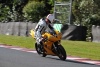 Motorcycle-action-photographs;event-digital-images;eventdigitalimages;no-limits-trackday;oulton-park;oulton-park-circuit-cheshire;oulton-park-photographs;peter-wileman-photography;trackday;trackday-digital-images;trackday-photos