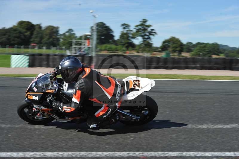 Motorcycle action photographs;event digital images;eventdigitalimages;no limits trackday;oulton park;oulton park circuit cheshire;oulton park photographs;peter wileman photography;trackday;trackday digital images;trackday photos