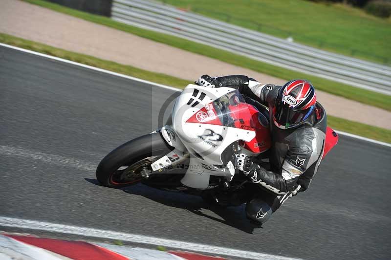 Motorcycle action photographs;event digital images;eventdigitalimages;no limits trackday;oulton park;oulton park circuit cheshire;oulton park photographs;peter wileman photography;trackday;trackday digital images;trackday photos