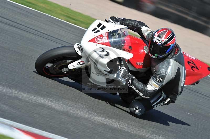 Motorcycle action photographs;event digital images;eventdigitalimages;no limits trackday;oulton park;oulton park circuit cheshire;oulton park photographs;peter wileman photography;trackday;trackday digital images;trackday photos