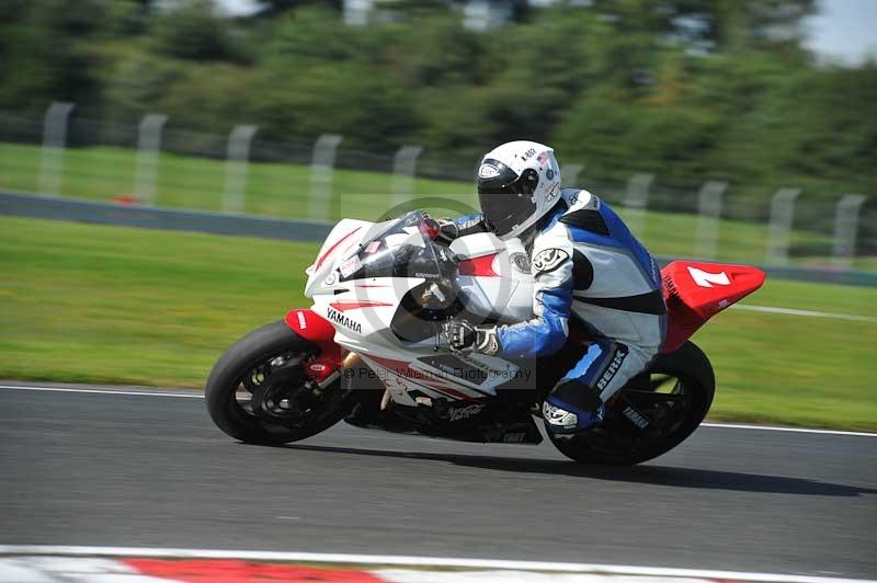 Motorcycle action photographs;event digital images;eventdigitalimages;no limits trackday;oulton park;oulton park circuit cheshire;oulton park photographs;peter wileman photography;trackday;trackday digital images;trackday photos
